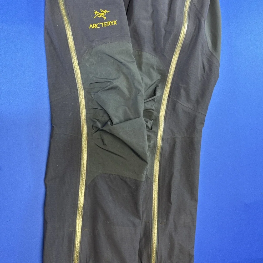 Arc'teryx Theta SV Bib Men's Bibs GTX Ski Pants Navy Size Mens M Canada 1997